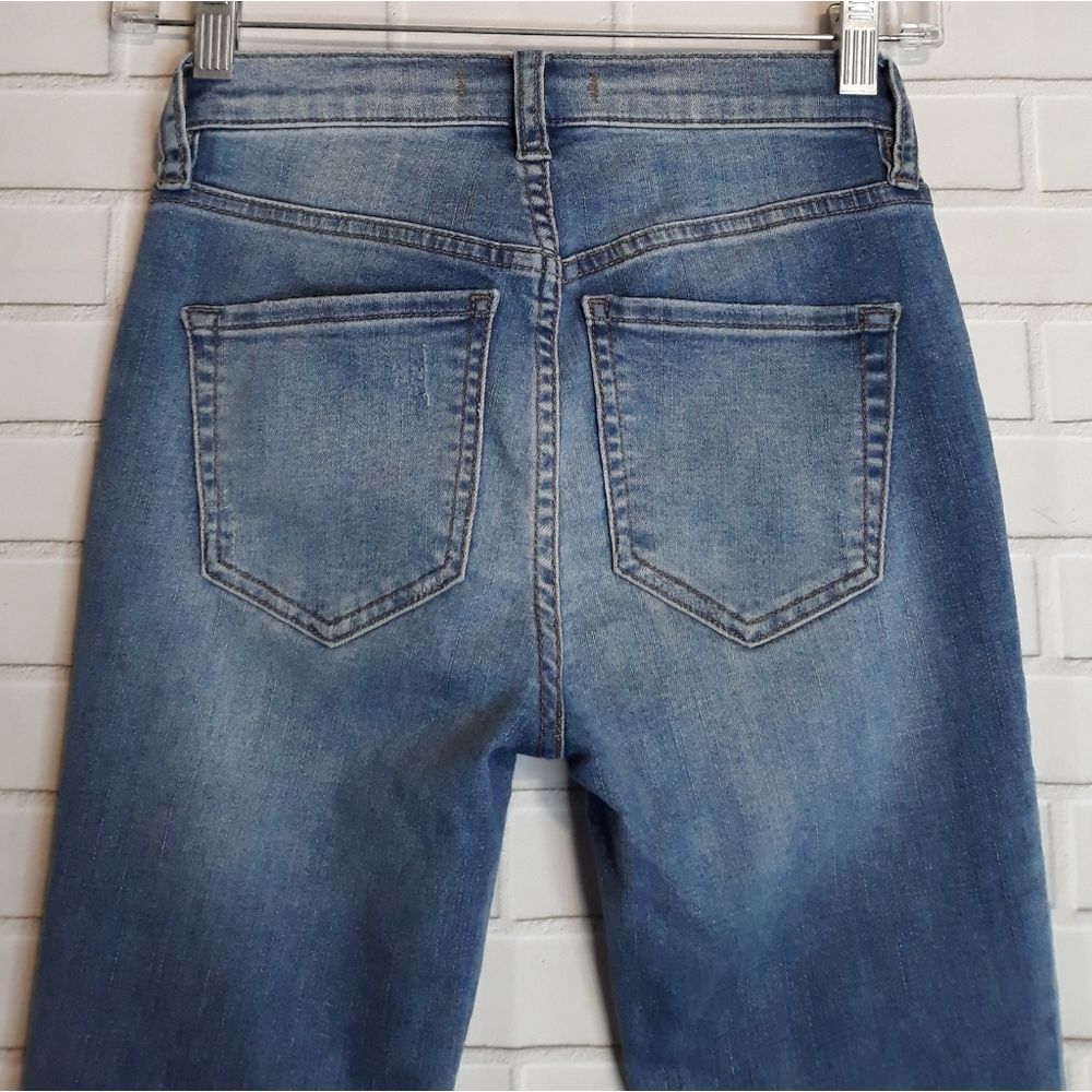 Free People Women's Distressed Skinny Stretch Denim Raw Hem Ankle Blue Jeans 24 - Picture 7 of 11